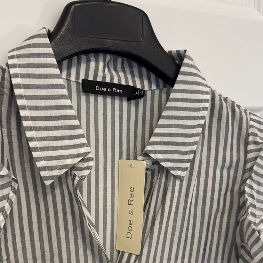Doe & Rae Black and White Striped Ruffle Sleeve Blouse - Picture 3 of 4